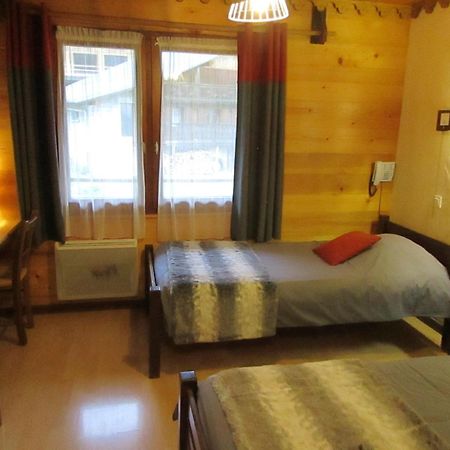 Hotel Le Ferraillon 아봉당스 외부 사진