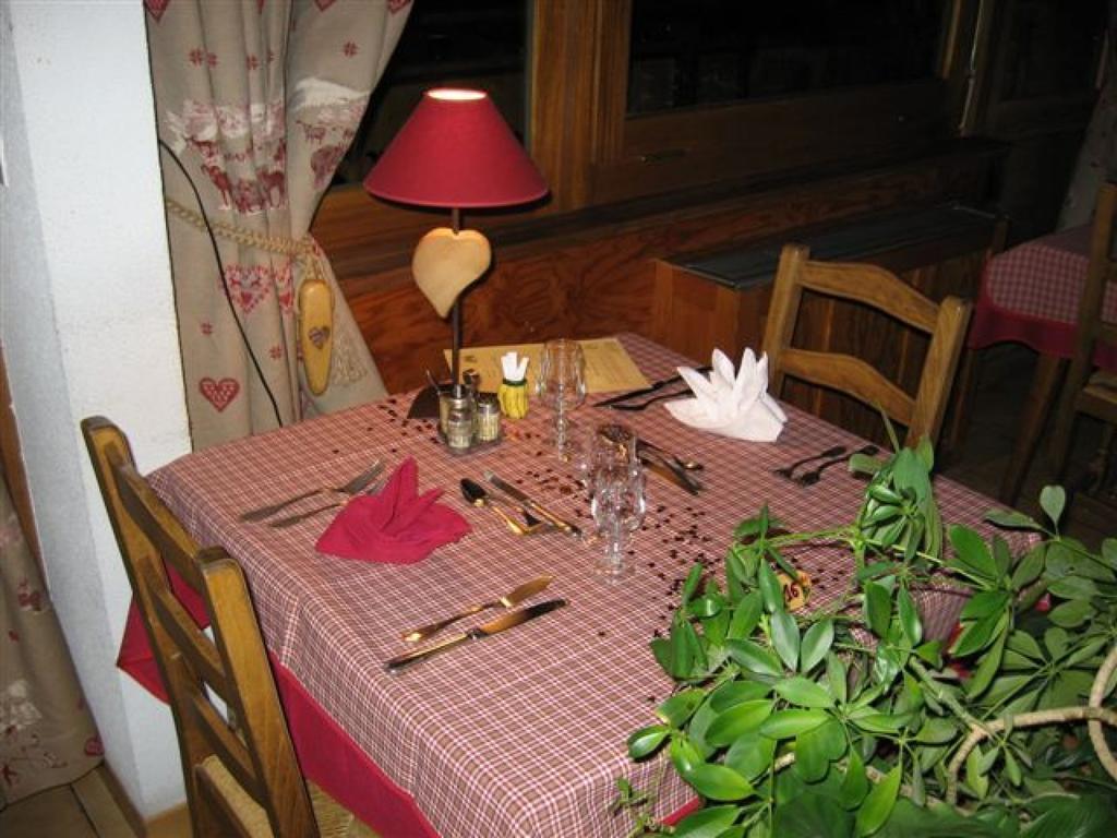 Hotel Le Ferraillon 아봉당스 외부 사진