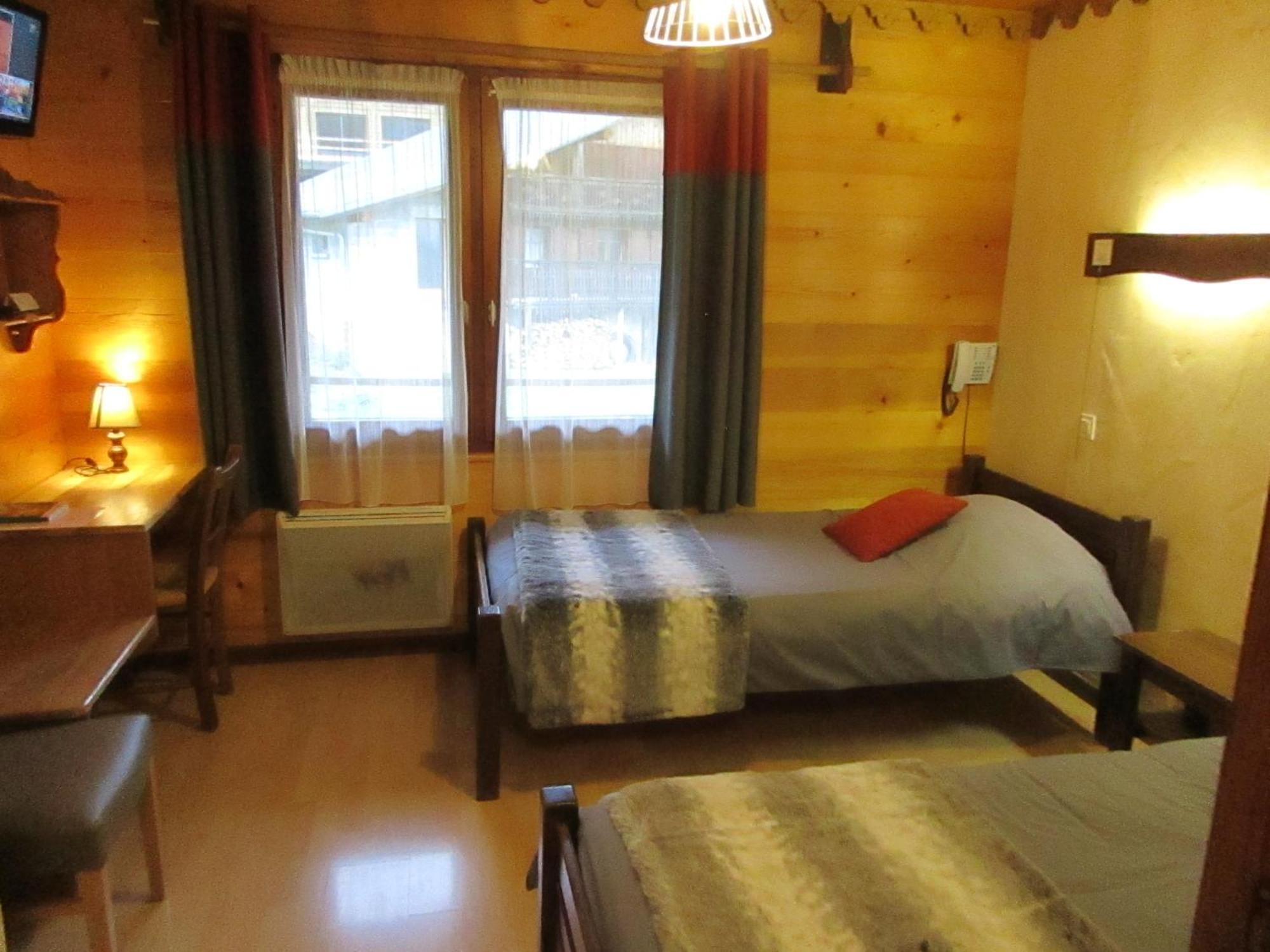 Hotel Le Ferraillon 아봉당스 외부 사진