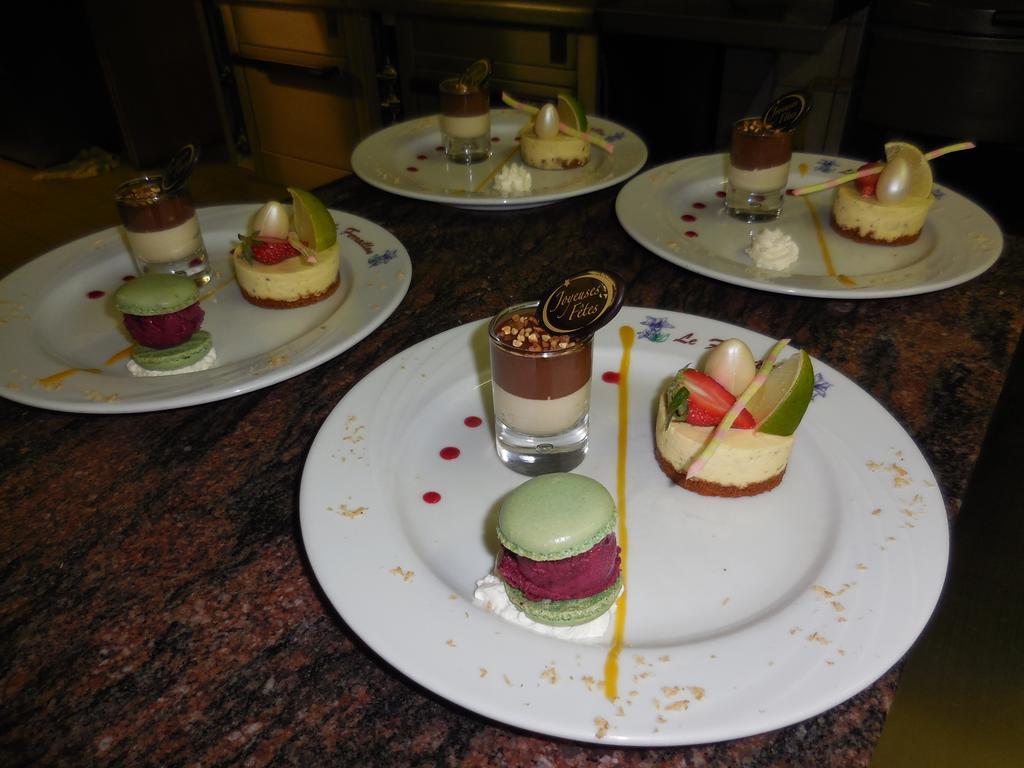 Hotel Le Ferraillon 아봉당스 외부 사진