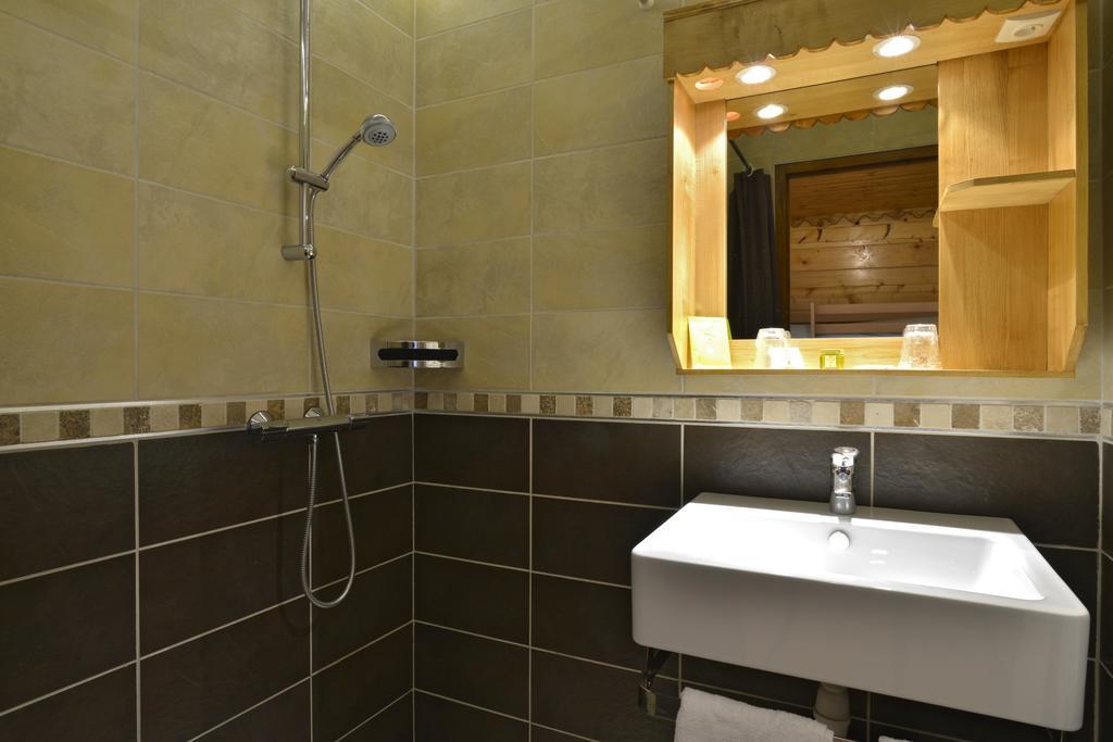 Hotel Le Ferraillon 아봉당스 외부 사진