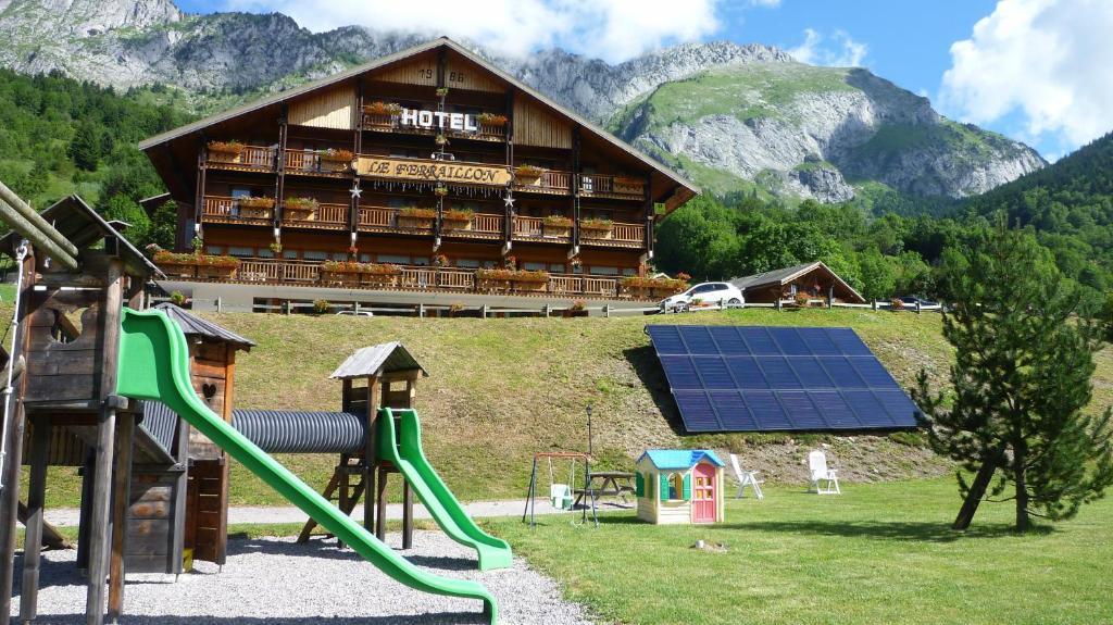 Hotel Le Ferraillon 아봉당스 외부 사진